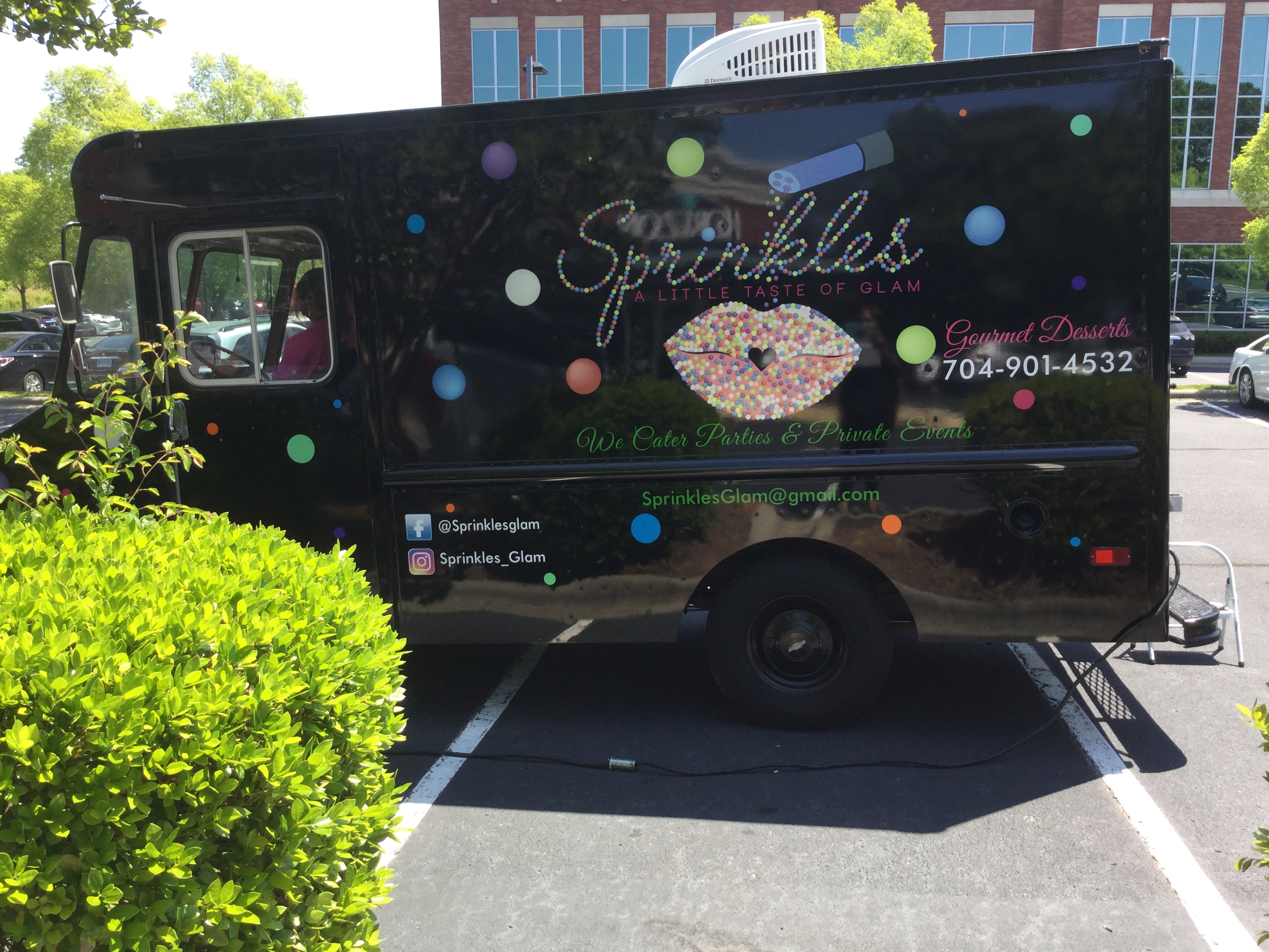 Sprinkles Dessert Truck